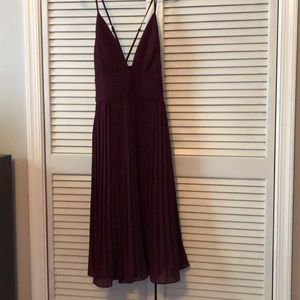 Lulu’s Purple Pleated Midi Dress